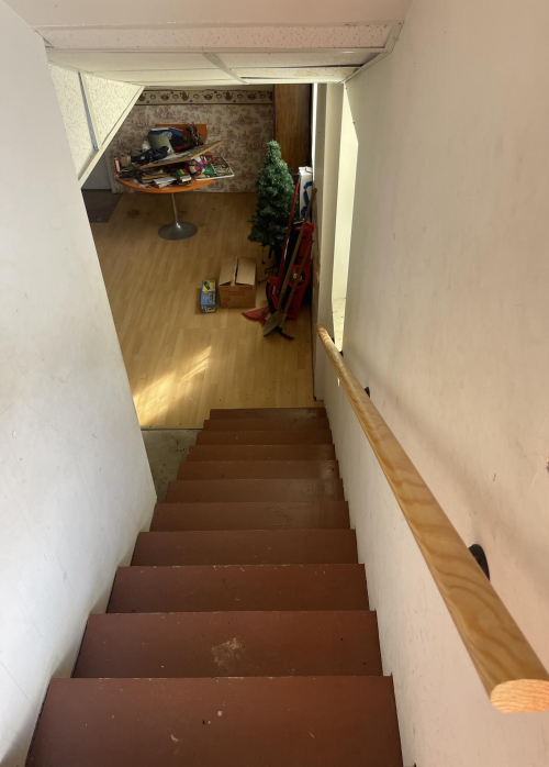 Listing Image 11