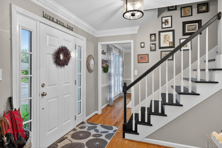 Listing Image 9