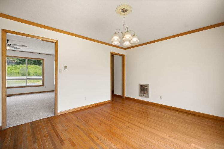 Listing Image 26