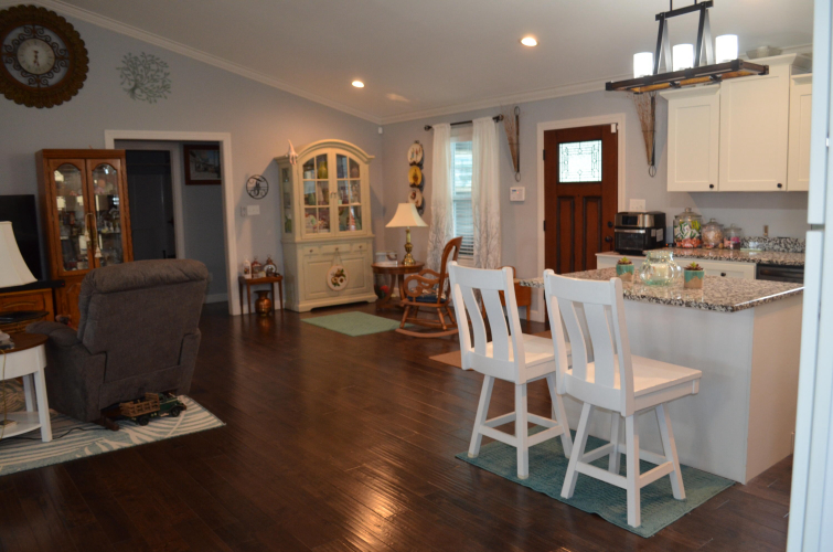 Listing Image 18