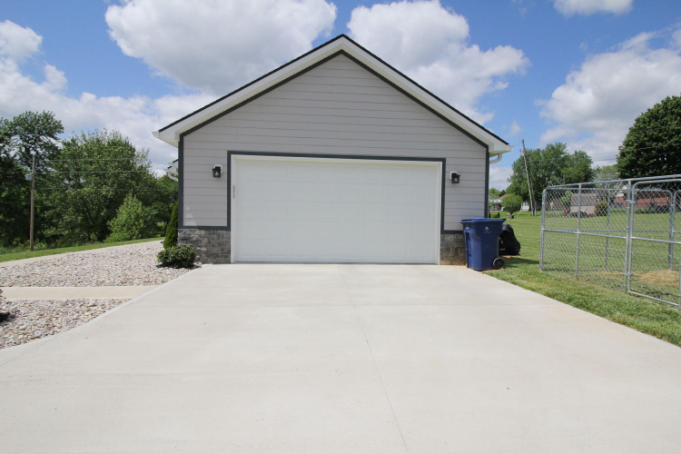 Listing Image 30