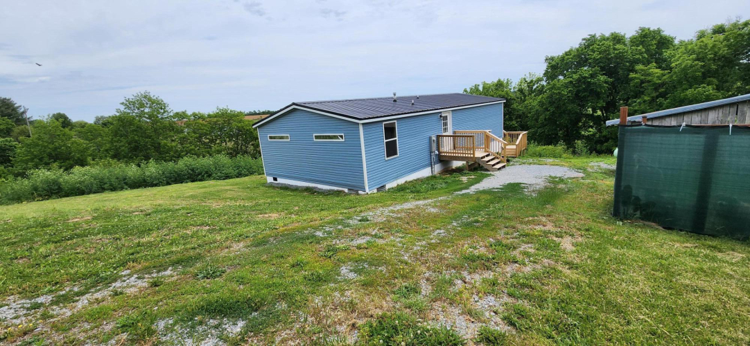 Listing Image 6