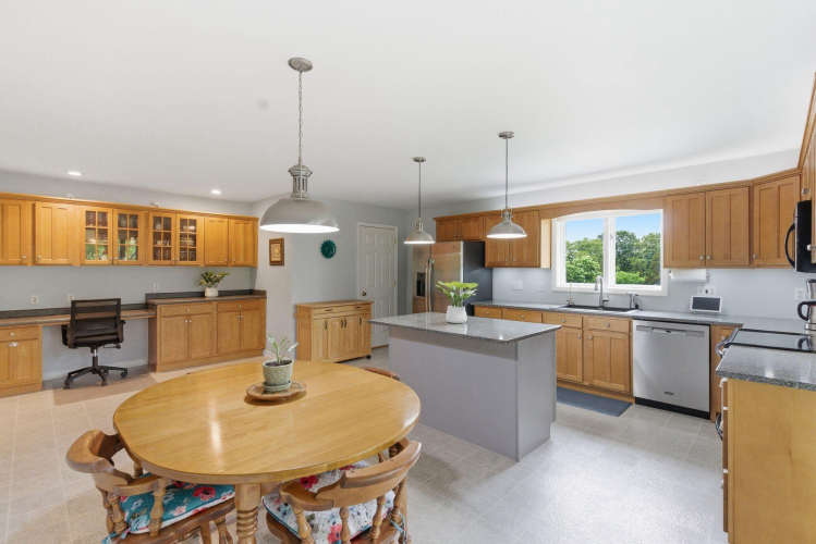 Listing Image 21