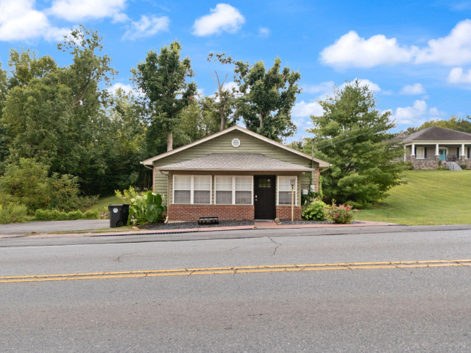 Listing Image 53