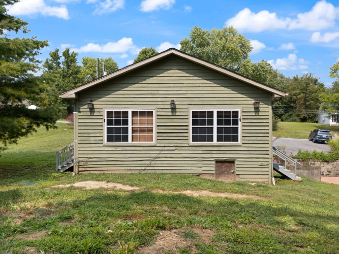 Listing Image 62