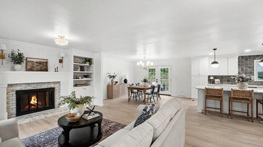 Listing Image 7