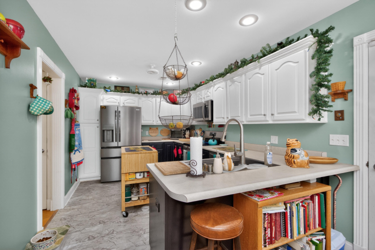Listing Image 13