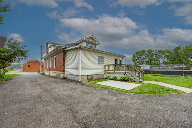 Listing Image 37