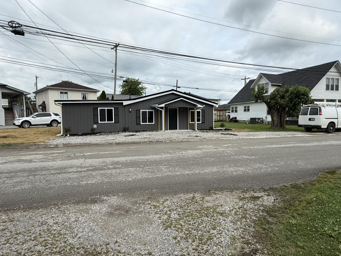 Listing Image 41