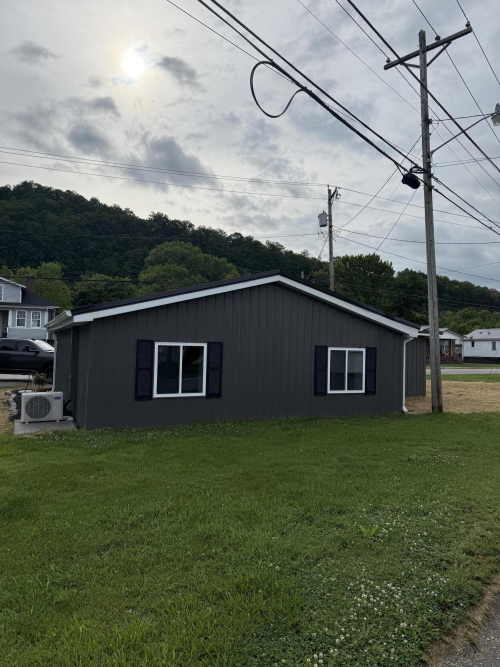 Listing Image 9