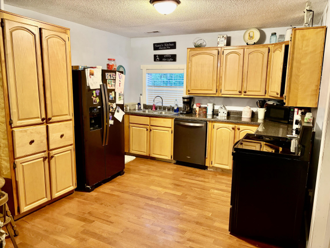 Listing Image 69