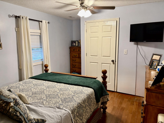 Listing Image 83