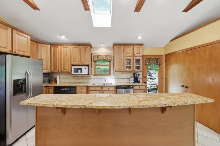 Listing Image 20