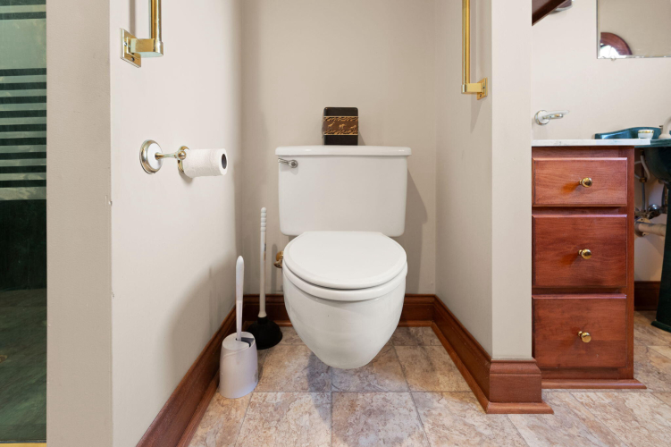 Listing Image 109