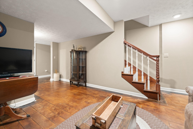 Listing Image 119