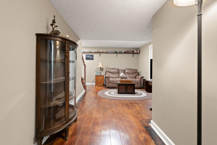 Listing Image 121