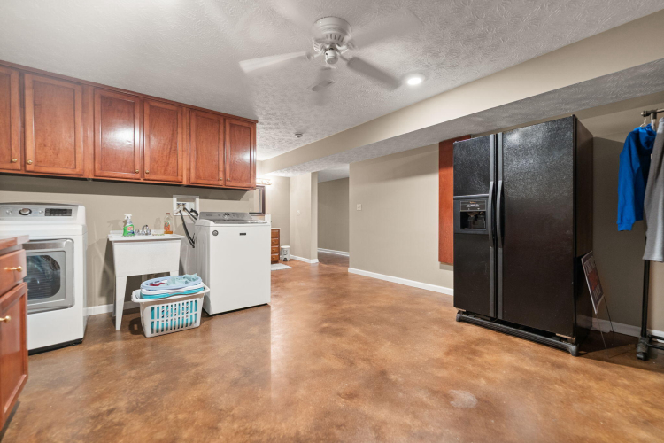 Listing Image 127