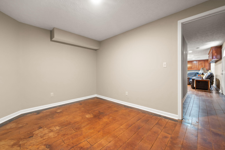 Listing Image 145