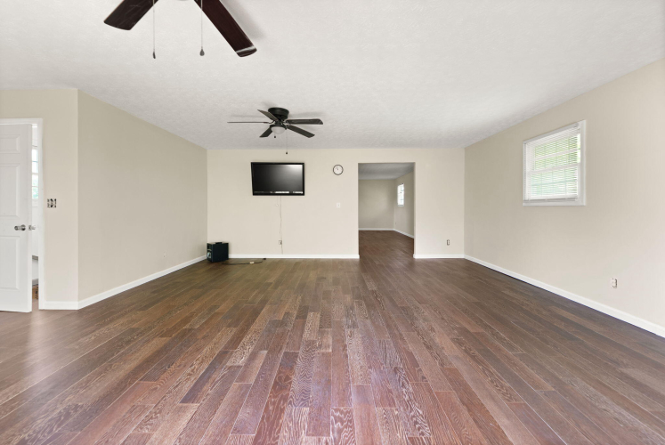 Listing Image 170