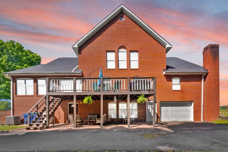 Listing Image 196