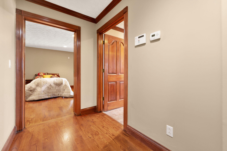 Listing Image 84