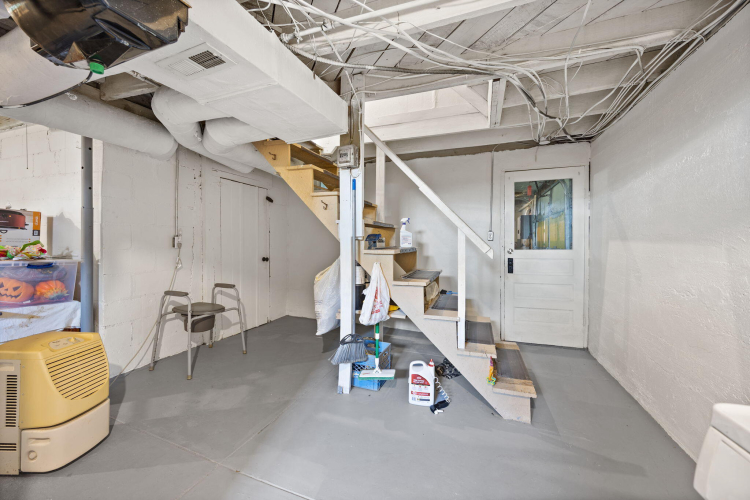 Listing Image 35