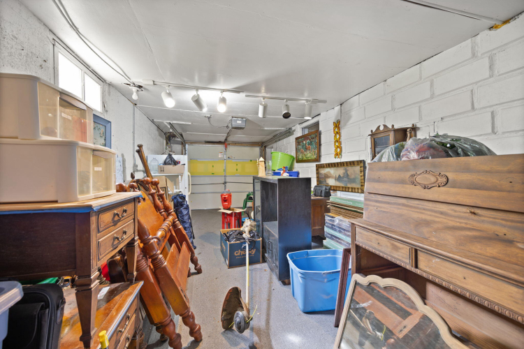 Listing Image 38