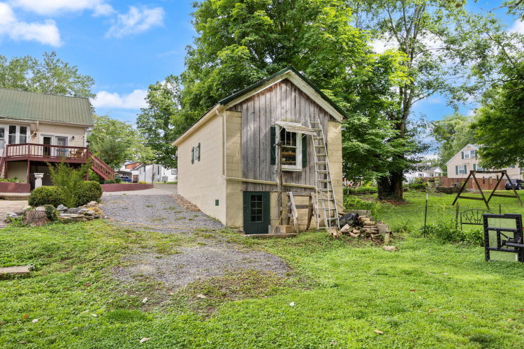 Listing Image 49