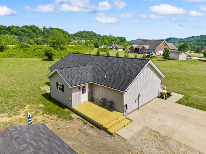 Listing Image 10