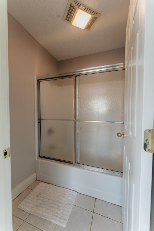 Listing Image 79