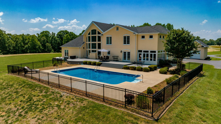 Listing Image 9