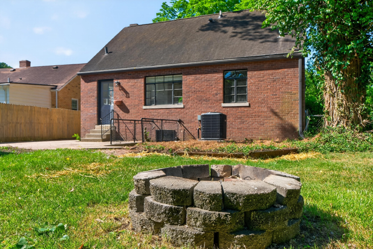 Listing Image 32