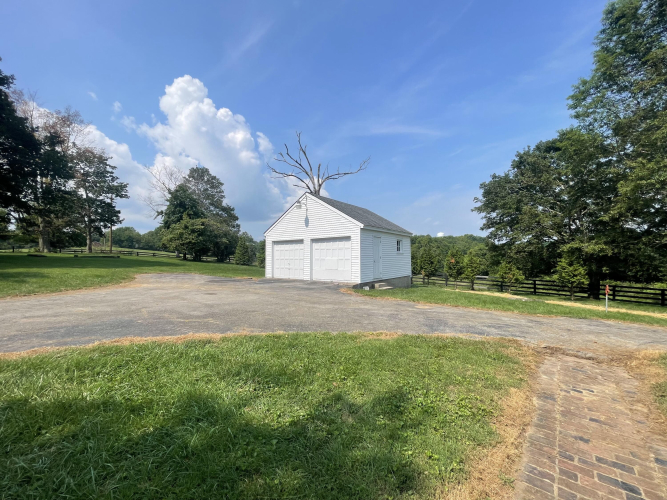 Listing Image 32