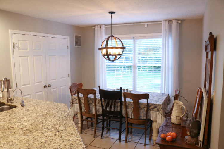 Listing Image 5