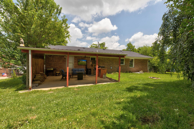 Listing Image 22