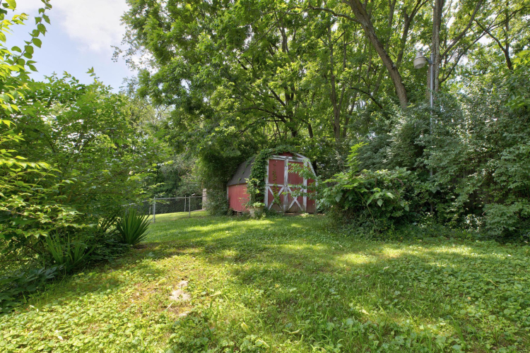 Listing Image 24