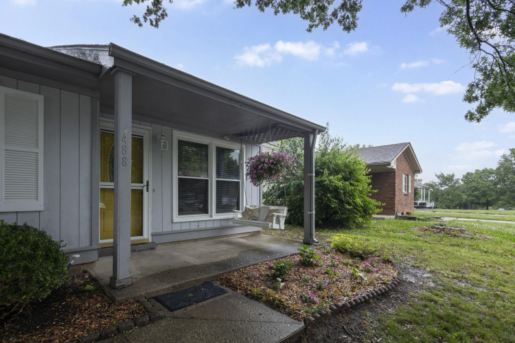 Listing Image 3