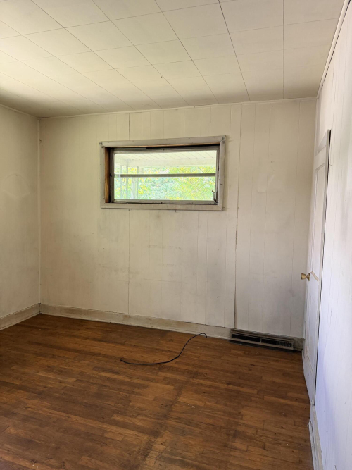 Listing Image 24