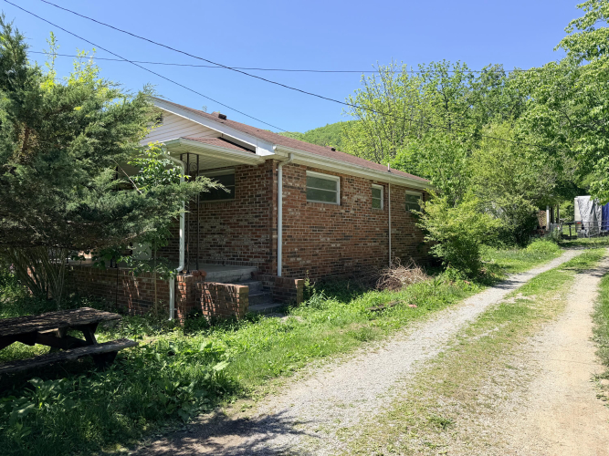 Listing Image 33