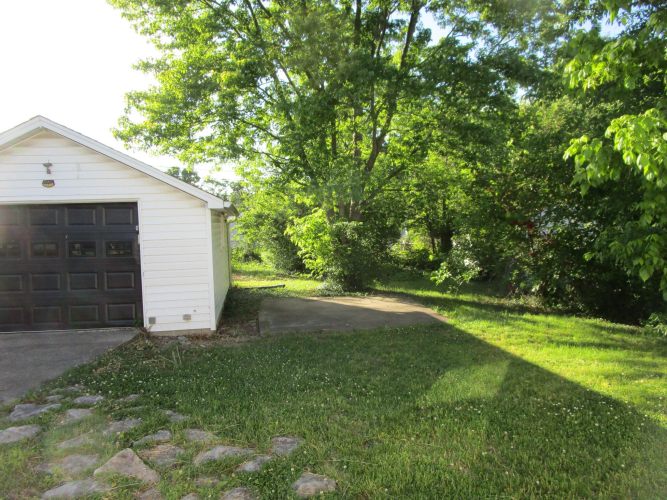 Listing Image 16