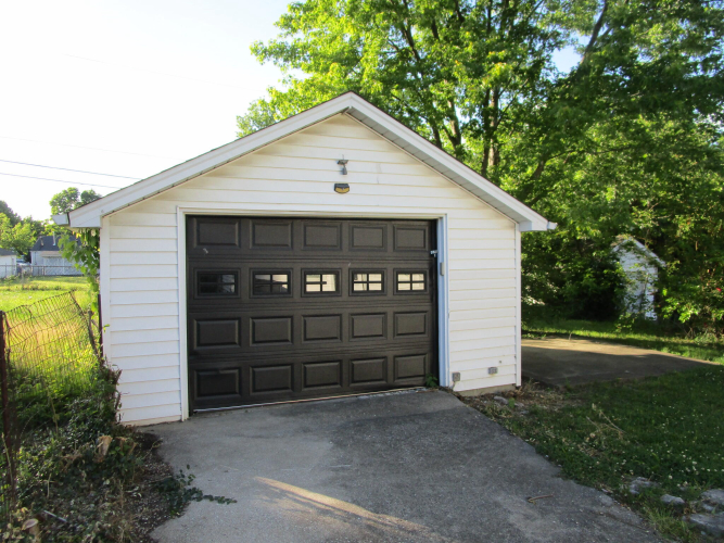 Listing Image 17