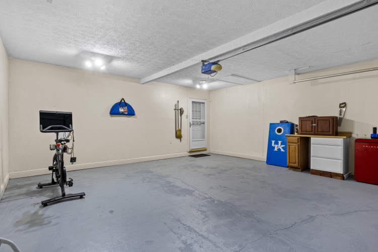 Listing Image 40