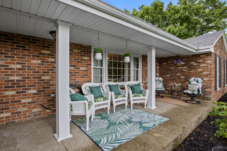Listing Image 6