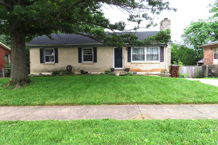 Listing Image 4