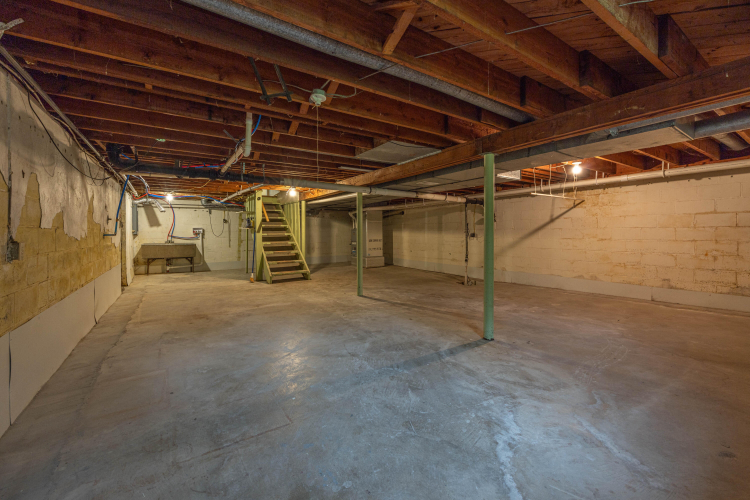 Listing Image 37