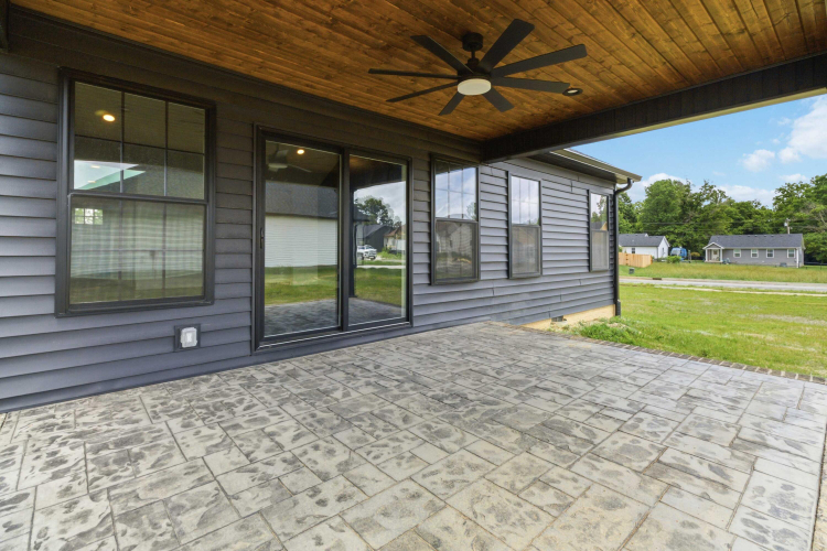 Listing Image 32