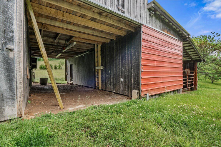 Listing Image 42