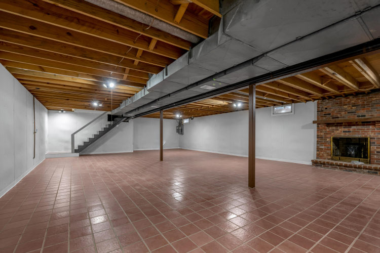 Listing Image 61