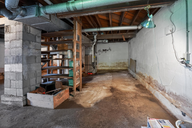 Listing Image 39