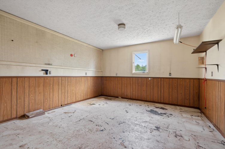 Listing Image 45